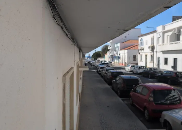 Spring, Summer & Fall Apartman